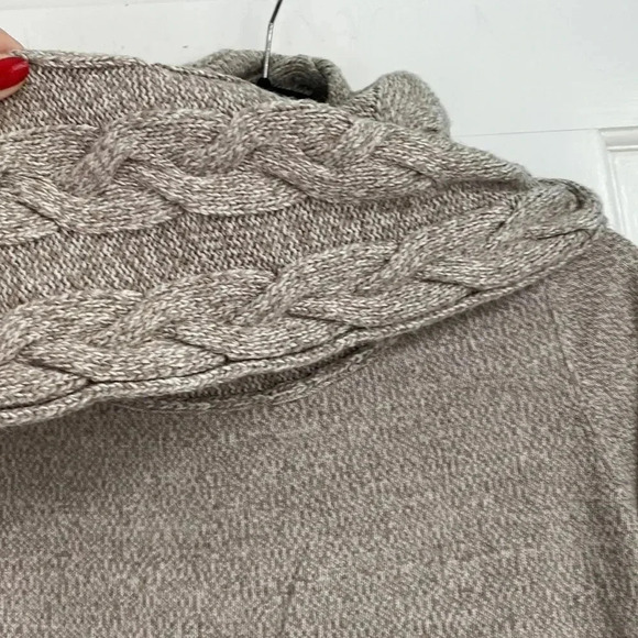 New York & Company Three Quarter Sleeve Knit Braided Turtleneck Tan Sweater M - Picture 6 of 11